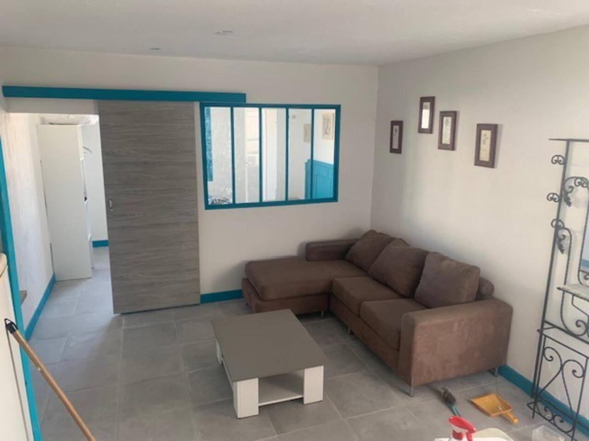 Le Depot Appartement Du Port A Champvert Luaran gambar