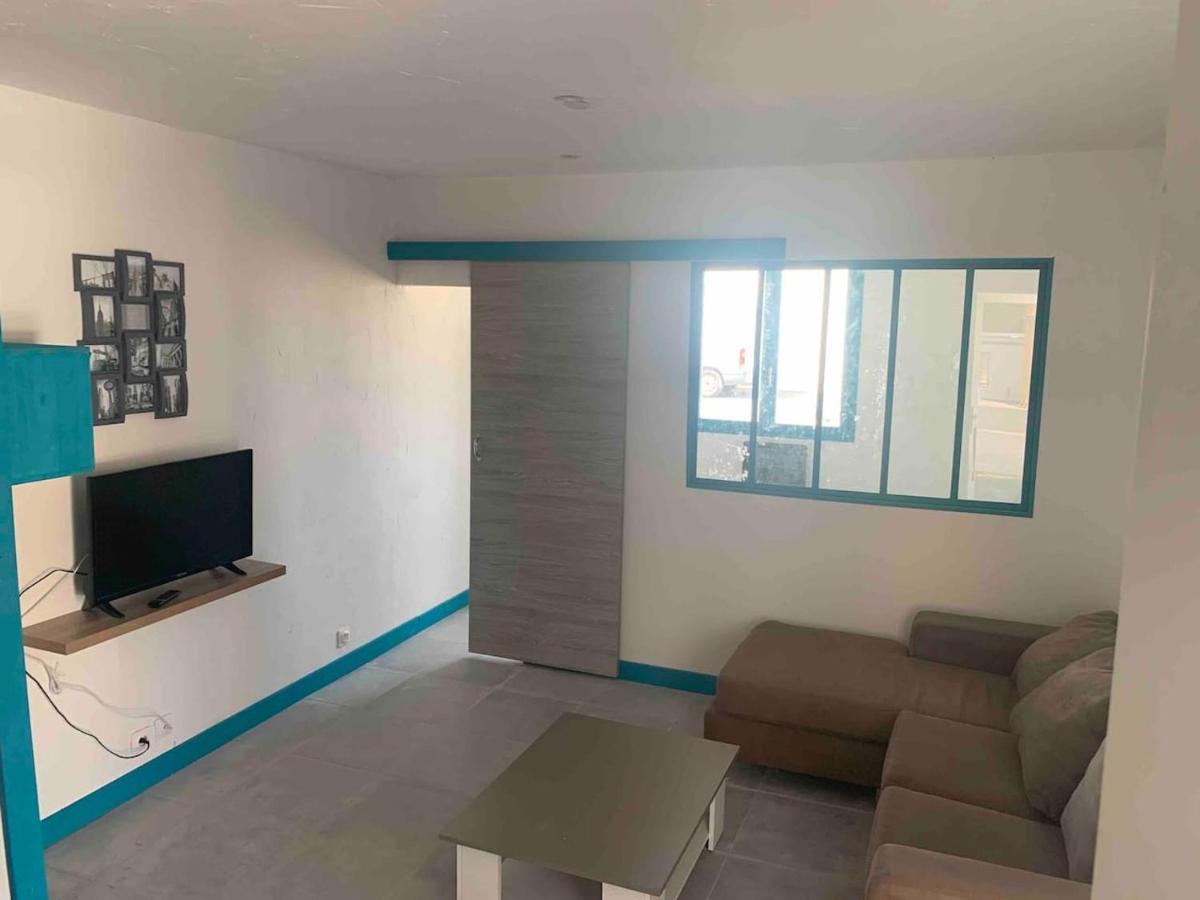 Le Depot Appartement Du Port A Champvert Luaran gambar